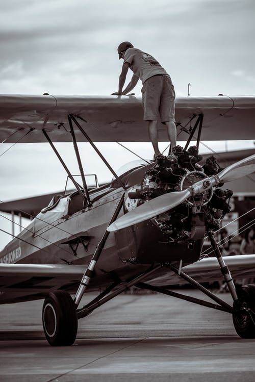 有关人, 户外, 旋转叶片的免费素材图片