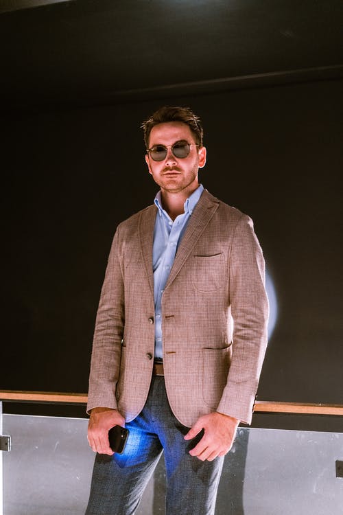 有关3C用品, 个性, 人的免费素材图片