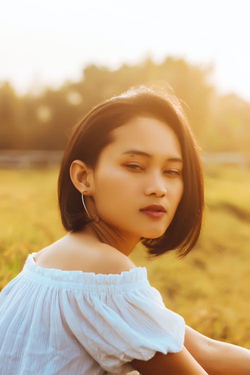 有关垂直拍摄, 女人, 树木的免费素材图片