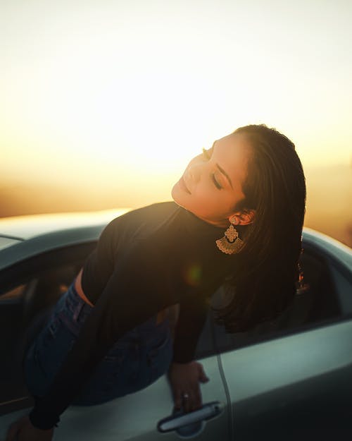 有关坐, 垂直的, 女人的免费素材图片