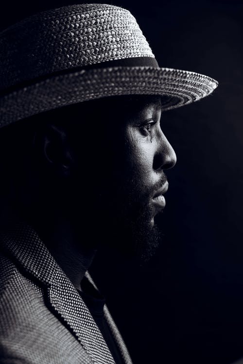 有关侧面图, 严肃, 帽子的免费素材图片