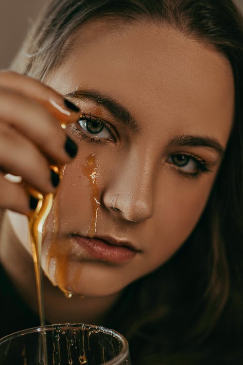 有关垂直拍摄, 女人, 混乱的的免费素材图片