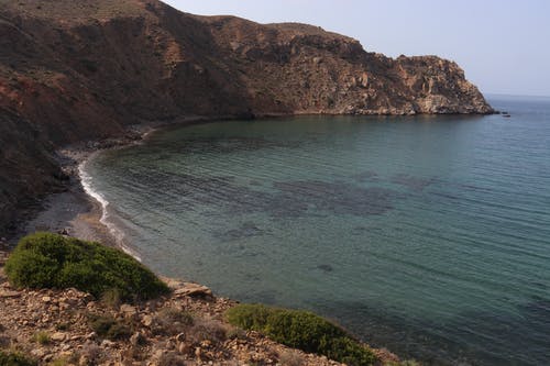 有关侵蚀, 岩石, 岸边的免费素材图片