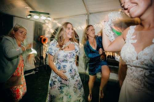 有关享受, 女性, 室内的免费素材图片