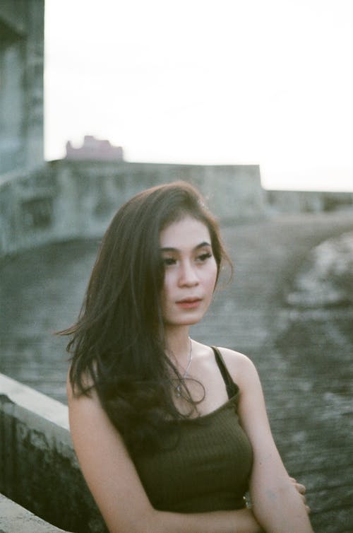 有关人, 垂直拍摄, 女人的免费素材图片