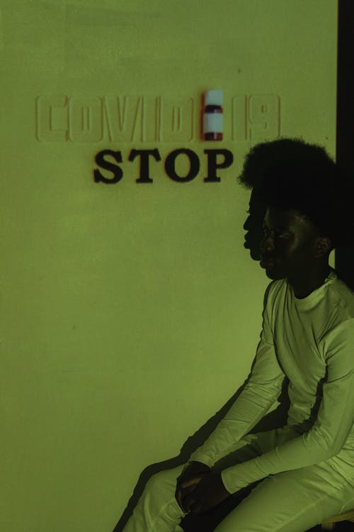 有关人, 侧面图, 冠状病毒的免费素材图片