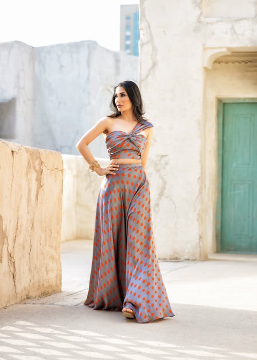 有关中空装, 圆点花纹, 圆点连衣裙的免费素材图片