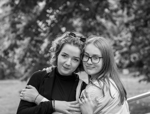 有关一起, 单色, 女性的免费素材图片