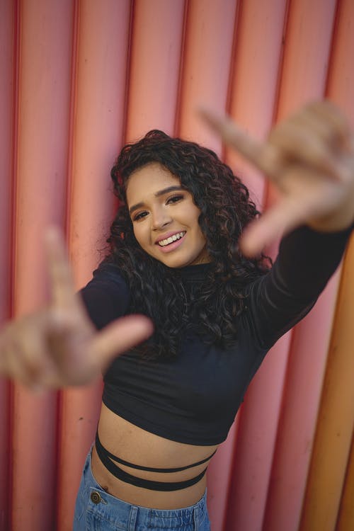 有关中空装, 垂直拍摄, 女人的免费素材图片