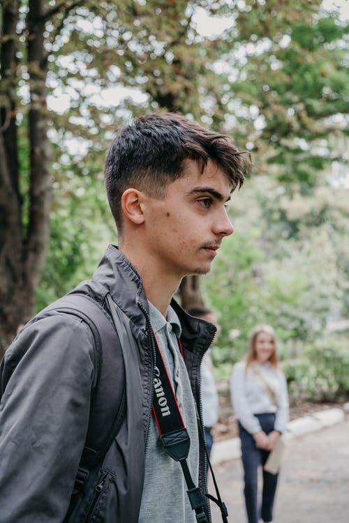 有关人, 侧面图, 垂直拍摄的免费素材图片