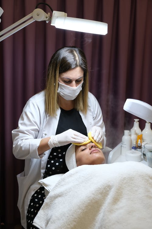 有关化妆师, 客户, 皮肤科的免费素材图片