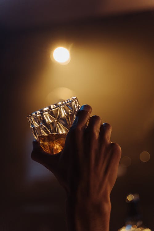 有关喝, 垂直拍摄, 威士忌的免费素材图片