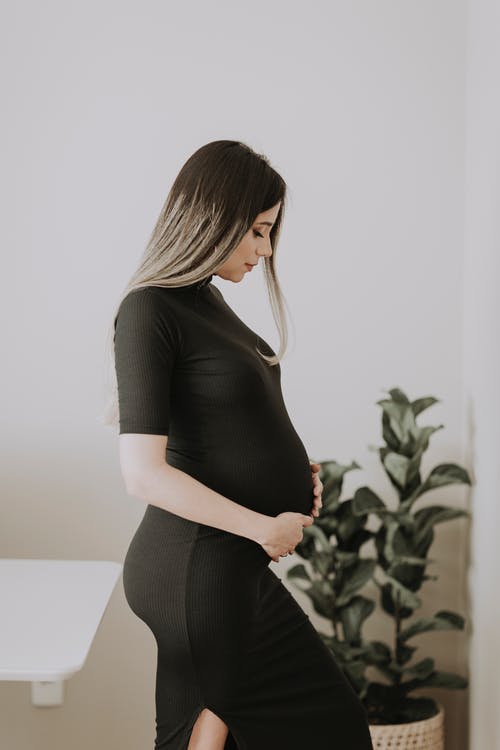 有关产假拍摄, 女人, 女性的免费素材图片