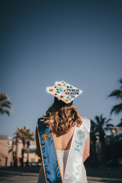 有关人生大事, 后视图, 城市街的免费素材图片