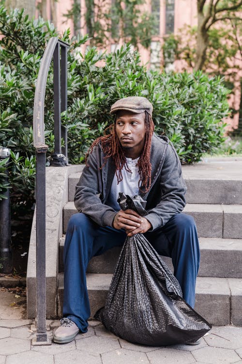 有关乞丐, 人, 坐的免费素材图片