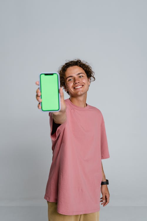 有关t恤, 人, 休闲装的免费素材图片