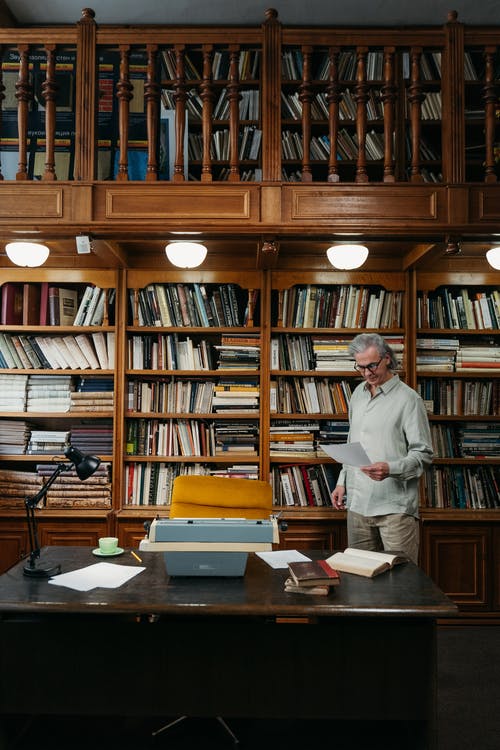 有关圖書, 圖書館, 垂直拍摄的免费素材图片