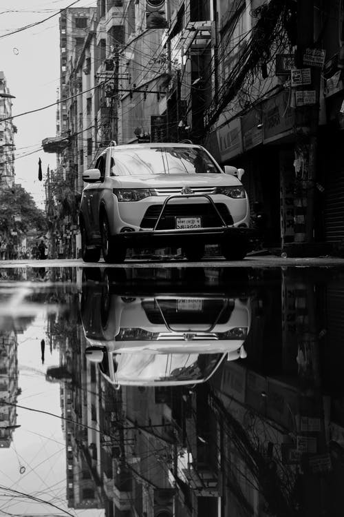 有关单色, 垂直拍摄, 汽车的免费素材图片