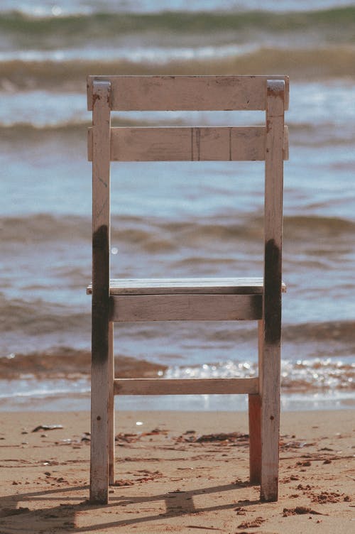 有关垂直拍摄, 木椅, 海滨的免费素材图片