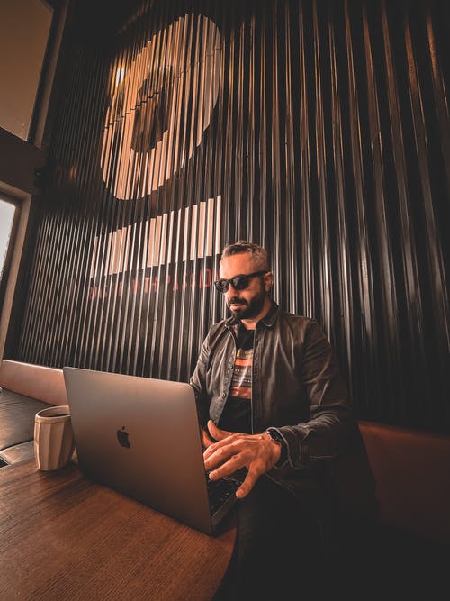 有关人, 咖啡店, 垂直拍摄的免费素材图片