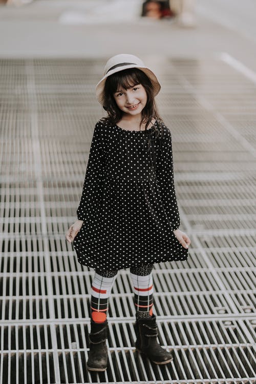 有关儿童时尚, 儿童, 圆点花纹的免费素材图片