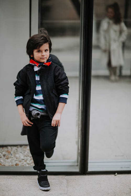 有关倚, 夹克, 小孩的免费素材图片