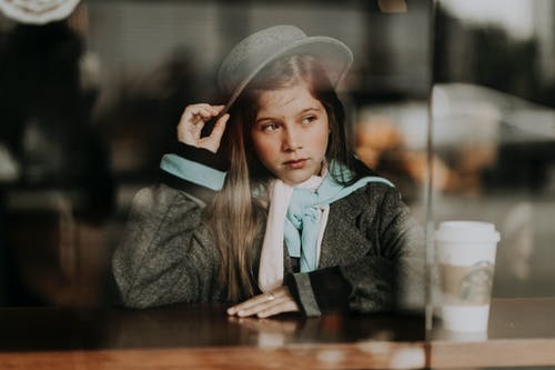 有关人脸, 咖啡, 围巾的免费素材图片