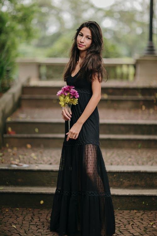 有关人, 垂直拍摄, 女人的免费素材图片