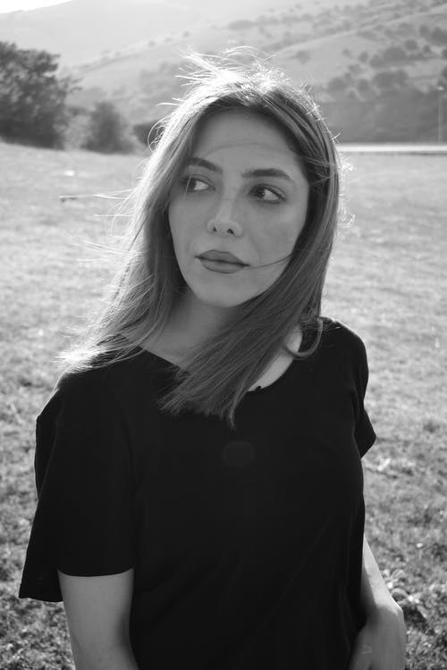 有关人, 单色, 垂直拍摄的免费素材图片