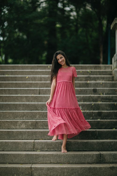 有关人, 垂直拍摄, 女人的免费素材图片