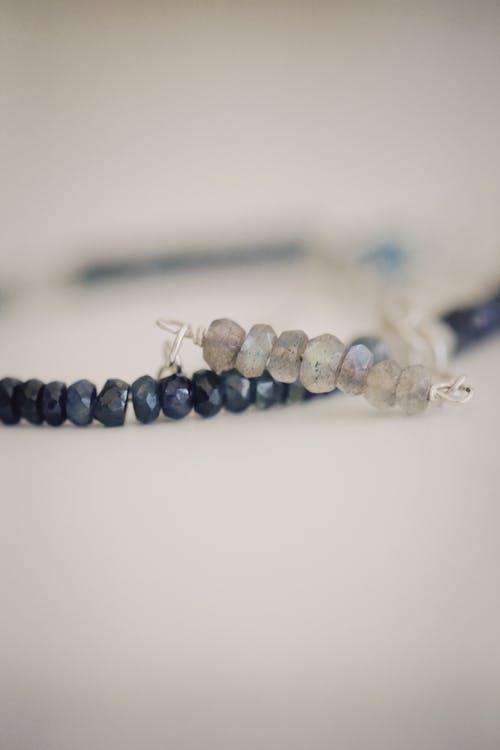 有关垂直拍摄, 手環, 深藍的免费素材图片