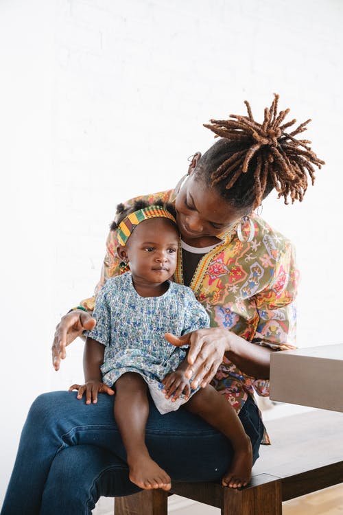 有关儿童, 可爱, 坐的免费素材图片