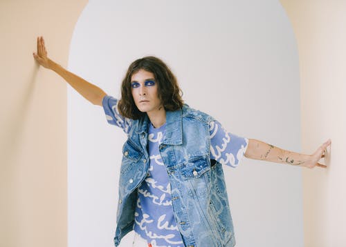 有关t恤, 人, 个性的免费素材图片