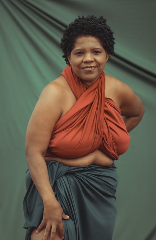 有关女人, 微笑, 成人的免费素材图片