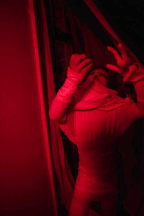 有关举起手臂, 儿童, 口的免费素材图片