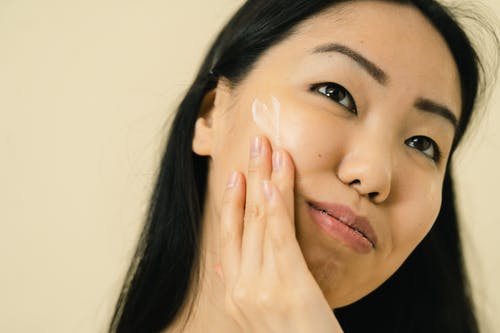 有关乳液, 人脸, 化妆品的免费素材图片