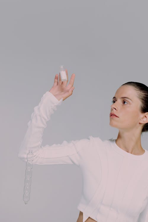 有关医药产品, 女性, 室内的免费素材图片