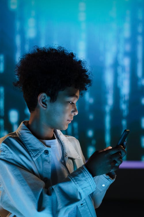 有关3C用品, 侧面图, 垂直拍摄的免费素材图片