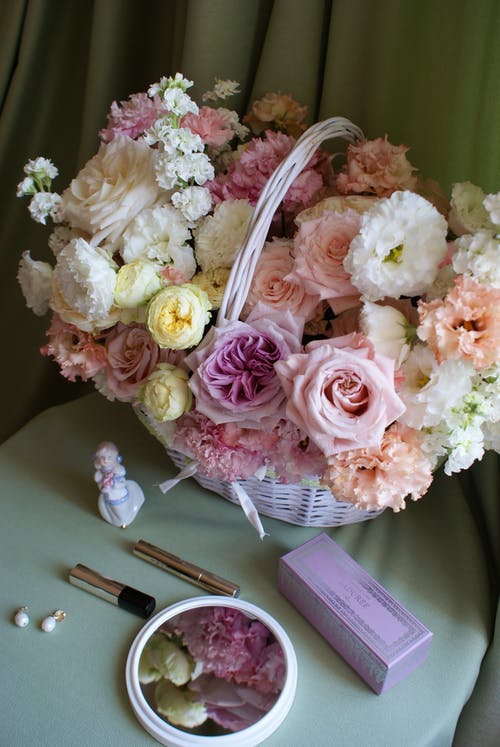 有关一串, 切花, 化妆品的免费素材图片