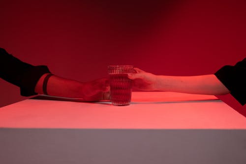 有关Copyspace, 人的手臂, 光的免费素材图片