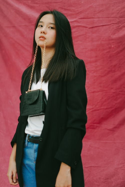 有关人的嘴, 大衣, 女人的免费素材图片