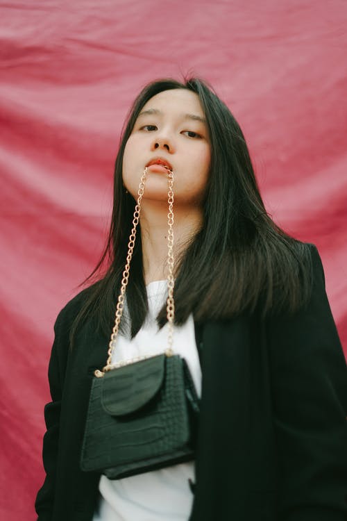 有关人脸, 低角度视图, 大衣的免费素材图片