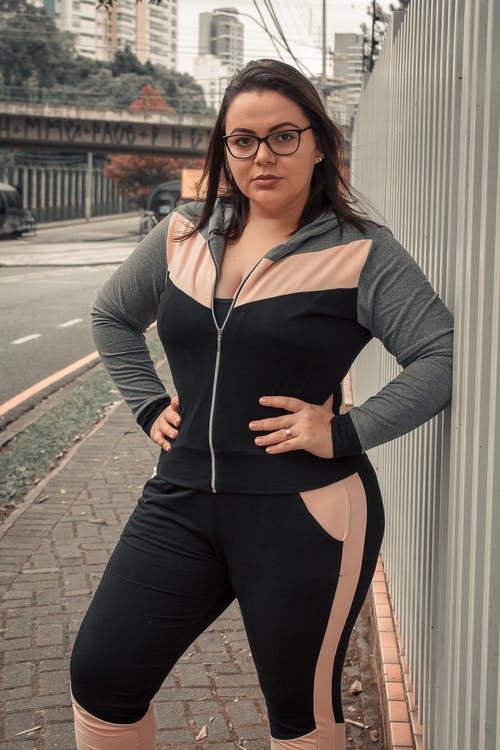 有关主动穿着, 人, 人行道的免费素材图片