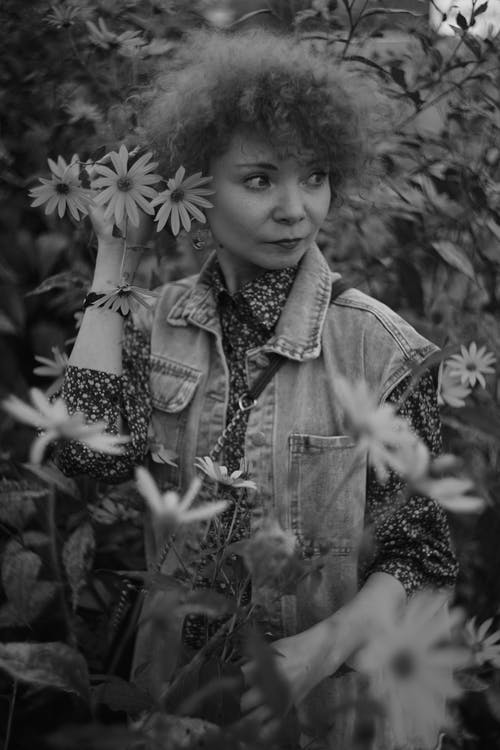 有关女人, 成人, 户外的免费素材图片