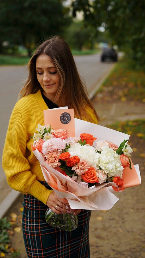 有关一个人, 女人, 年轻的免费素材图片