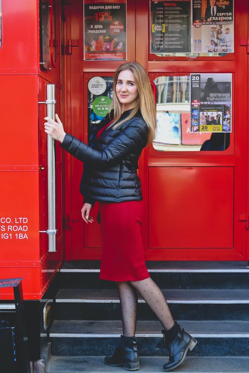 有关夹克, 女人, 成人的免费素材图片