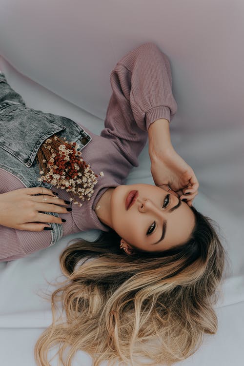 有关化妆品, 卷发, 女人的免费素材图片