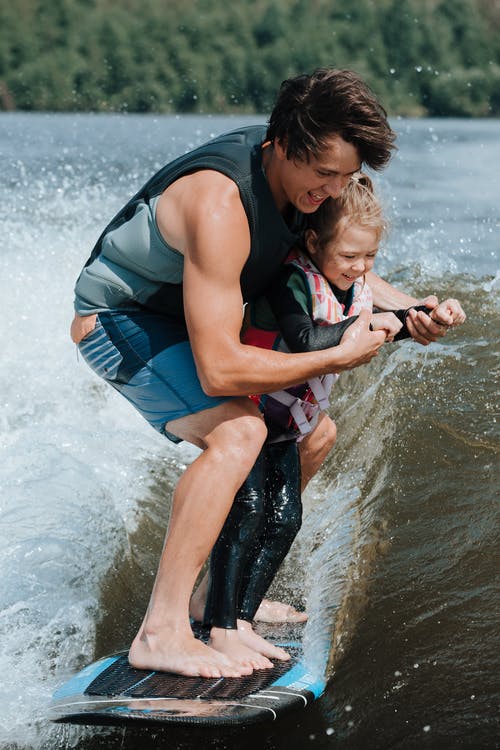 有关wakesurfing, 人, 冒险的免费素材图片