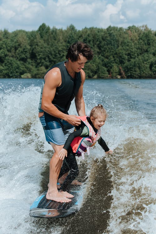 有关wakesurfing, 人, 冒险的免费素材图片
