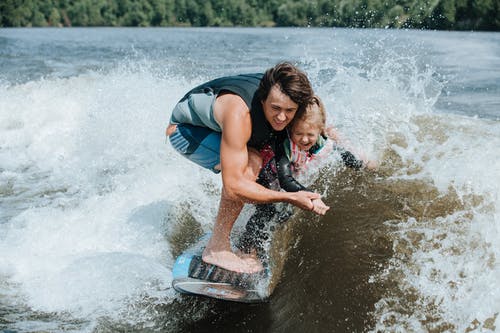 有关wakesurfing, 人, 冒险的免费素材图片